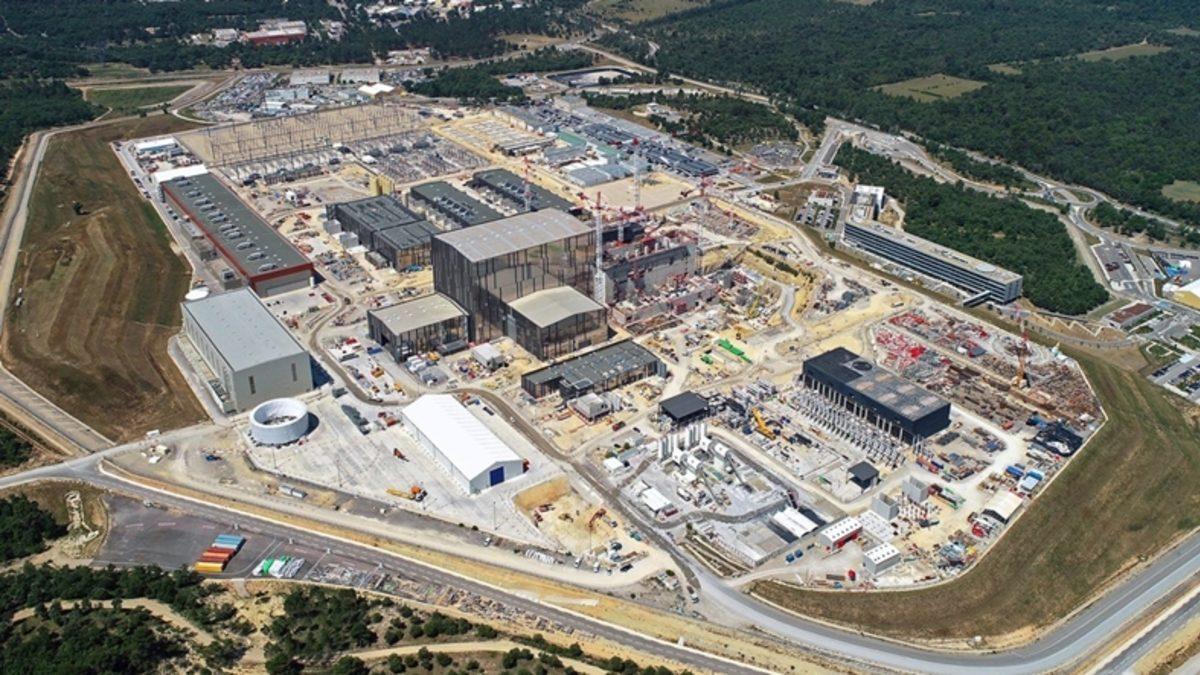 Dünyanın En Büyük Tokamak Füzyon Reaktörünü Barındıracak Binanın İnşaatı Tamamlandı