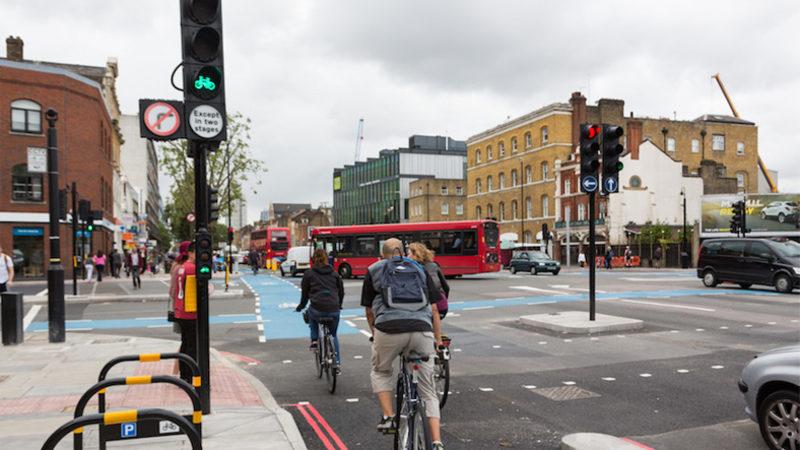 Hackerlar, Hollanda’da Basit Bir Yöntemle Trafik Işıklarını Kontrol Ettiler