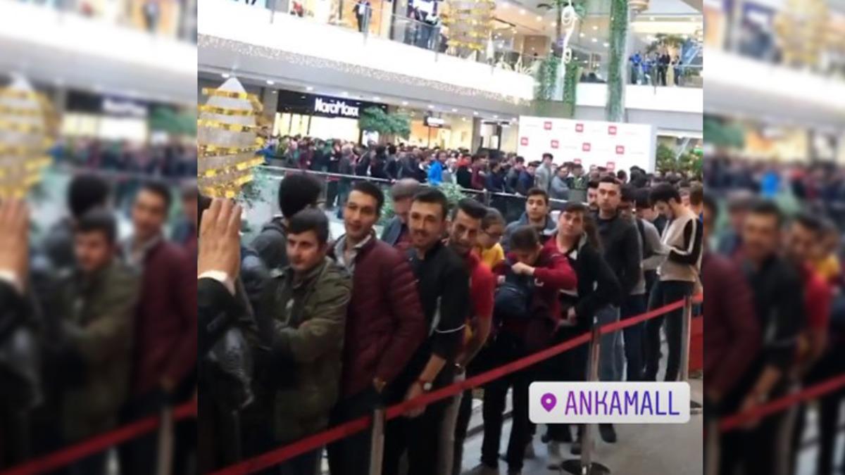 Xiaomi’nin Ankara’daki Mağaza Açılışında İzdiham Çıktı
