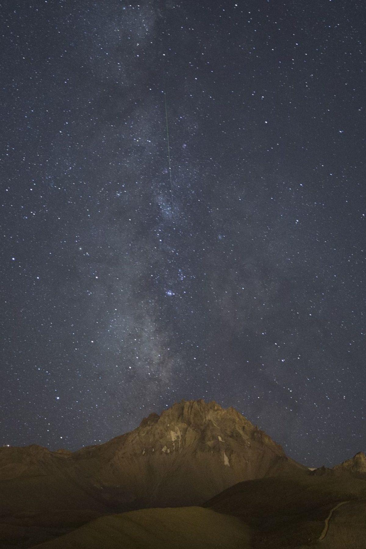 Perseid Meteor Yağmuru Ülkemizde de İzlendi: İşte Türkiye’de Çekilen Fotoğraflar