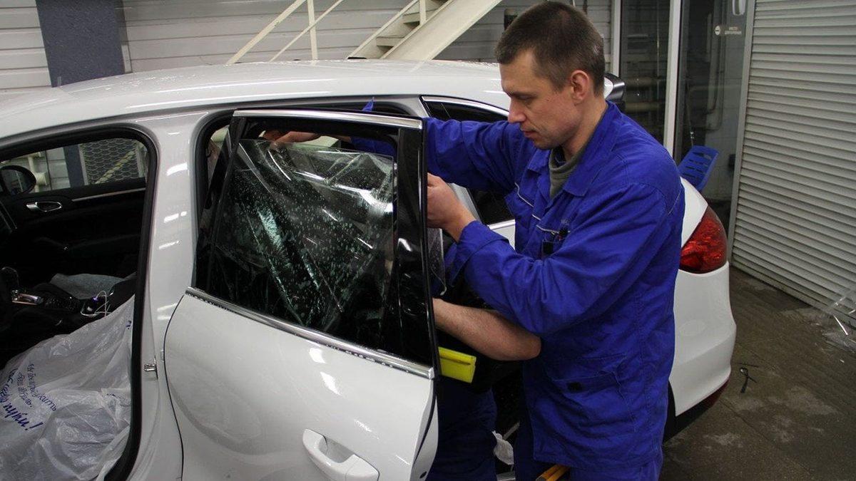 Arabalarda Kullanılan Cam Filmi Yasak mı? Hangi Koşullarda Serbest?