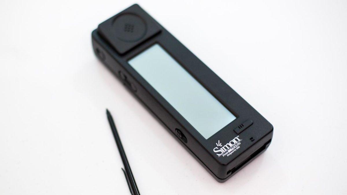 Dünyanın İlk Cep Telefonları ve Şaşırtan Özellikleri