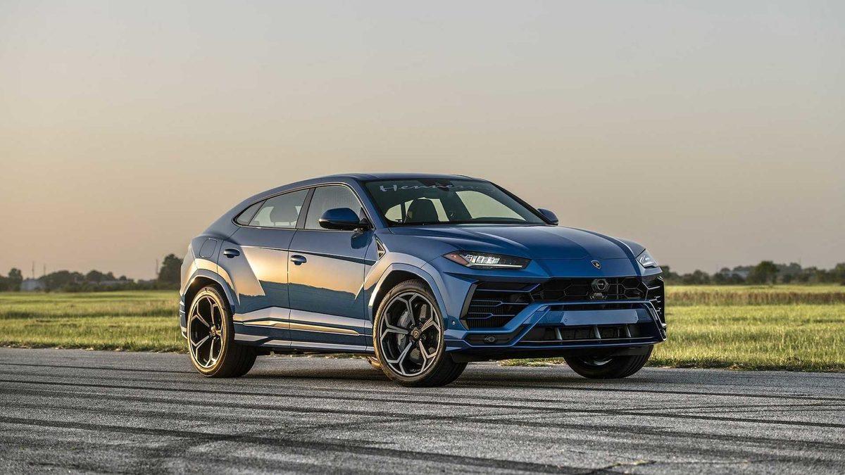 Modifiyeli Lamborghini Urus ile Rolls-Royce Wraith Karşı Karşıya Geldi