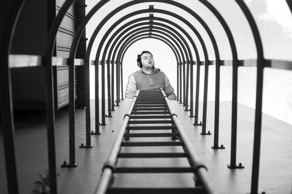 Stajının İlk Gününde Uyuyakalan Adamın Başına Gelenler