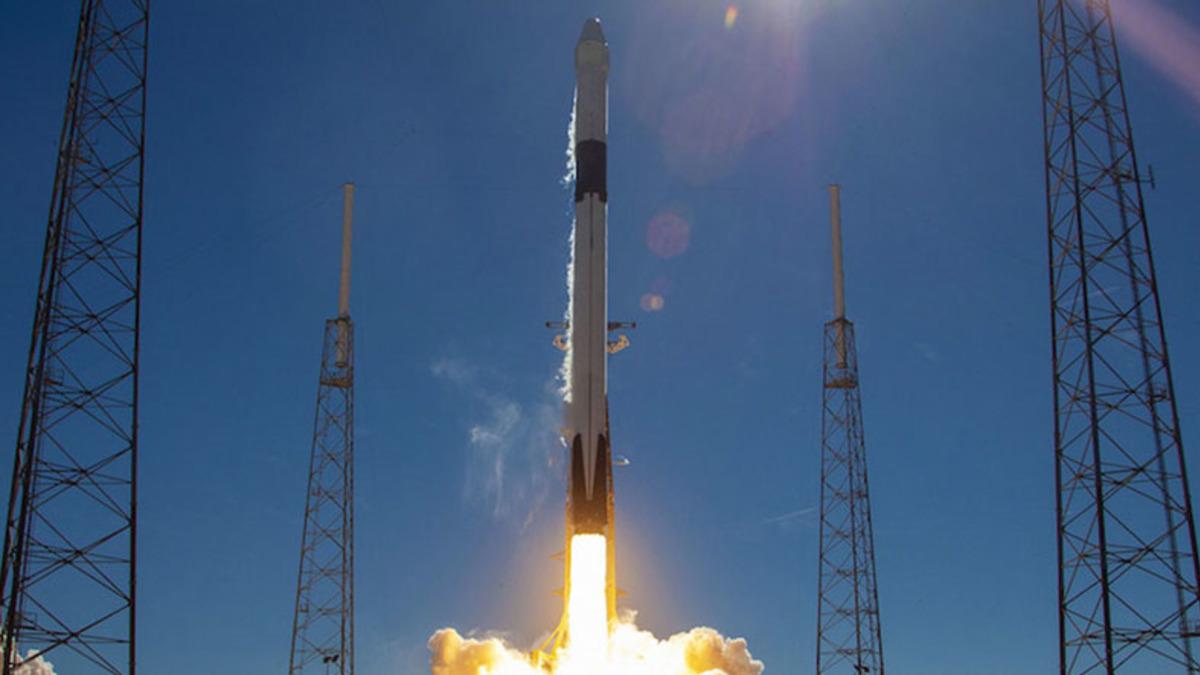 SpaceX, Bugünkü Starlink Göreviyle İki Rekor Birden Kırdı