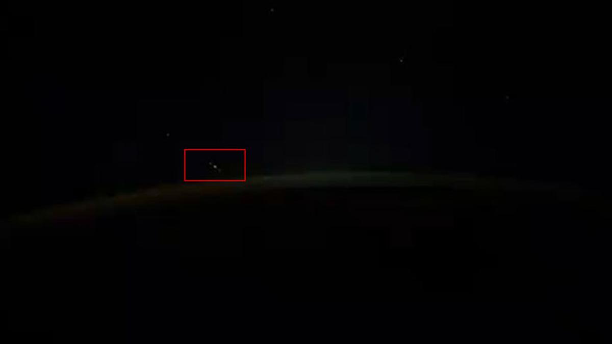Rus Kozmonot, Ne Olduğu Bilinmeyen 5 Düzenli Objenin Görüldüğü Bir Video Paylaştı