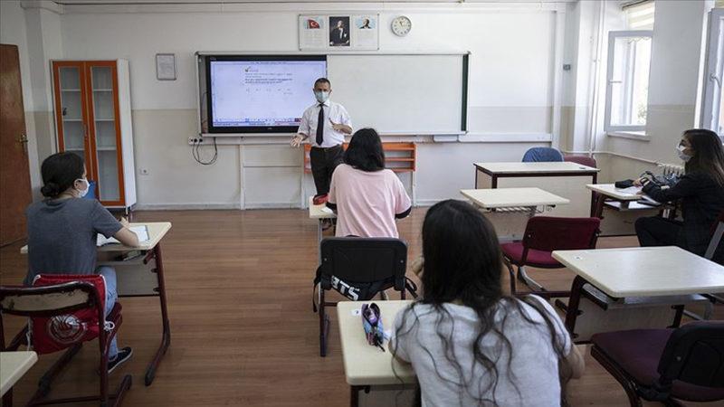 MEB’den Liselerde Yüz Yüze Eğitim Alacak Öğrencilerle İlgili Karar