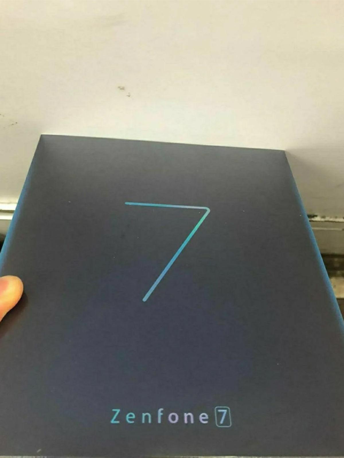 ASUS Zenfone 7’nin Kanlı Canlı Fotoğrafları Ortaya Çıktı