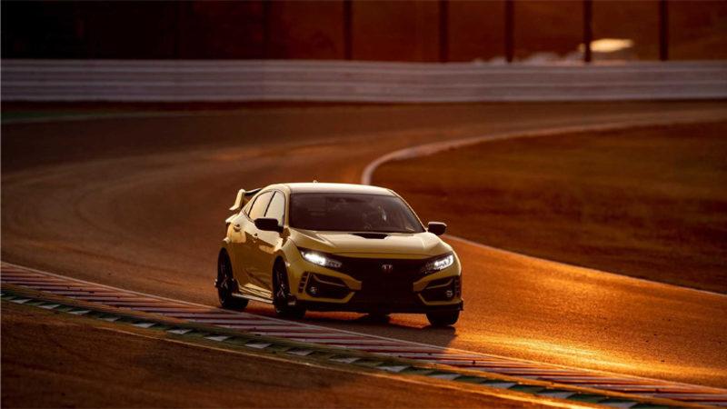 Nürburgring Pisti, Honda Civic Type R Limited Edition’ın İçinden Görüntülendi (Video)