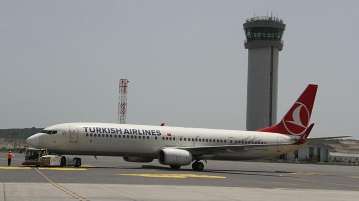 THY, Koronavirüs Nedeniyle Uçuşlardaki İkramı İptal Ettiğini Duyurdu