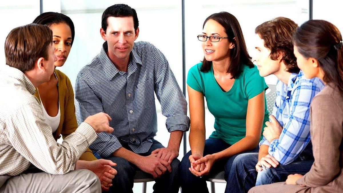 Karşısındaki İnsanı ‘Duymak’ Yerine ‘Dinleyen’ İnsanların 7 Ortak Özelliği