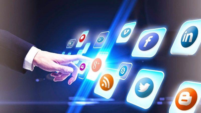Sosyal Medya Uzmanlığı Yapmak İçin Sahip Olmanız Gereken 7 Özellik