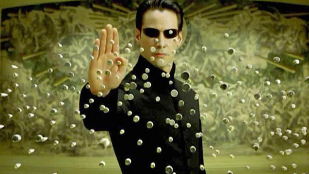 Matrix’te Herkesin Neden Güneş Gözlüğü Taktığını Açıklayan Sağlam Teori