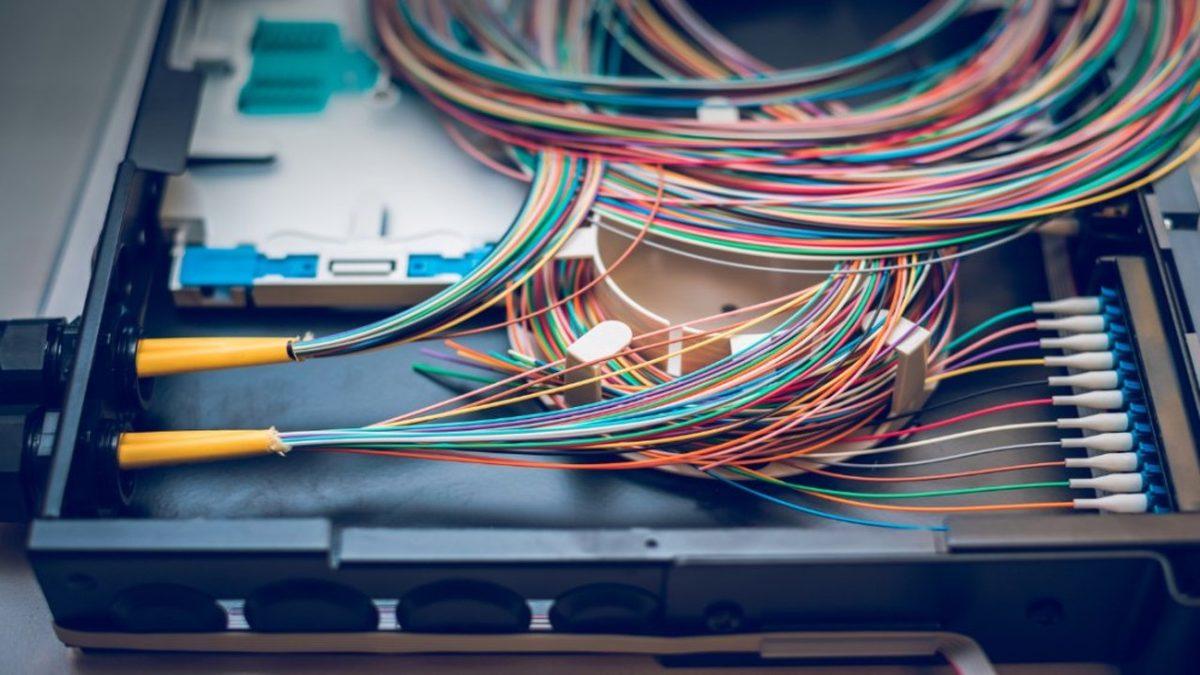 ADSL Nedir, Fiber İnternetten Ne Farkı Var?