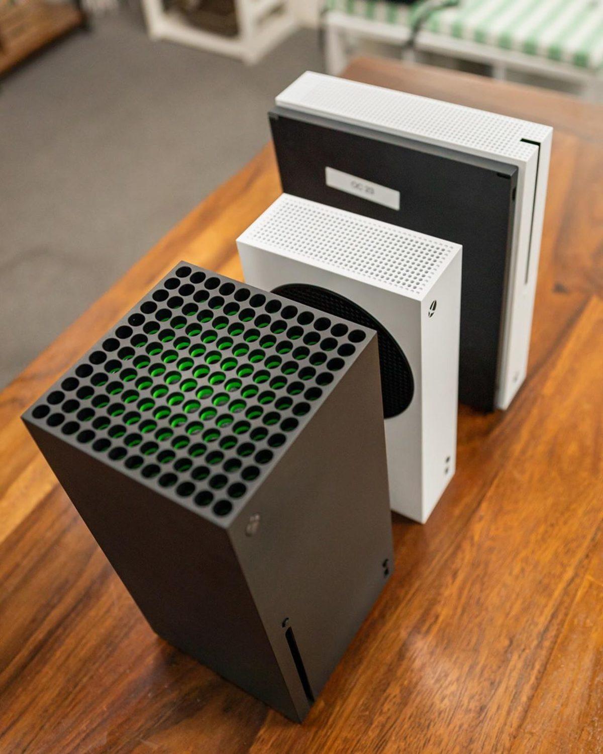 Microsoft’un Yeni Bebeği Xbox Series S’ten Yeni Fotoğraflar Paylaşıldı