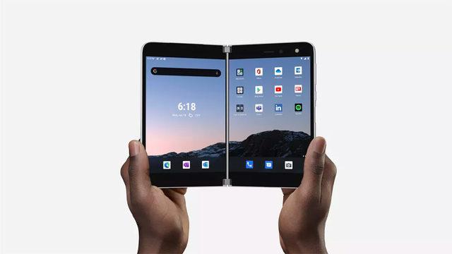 Microsoft’un Katlanabilir Telefonu Surface Duo, Parçalara Ayrıldı