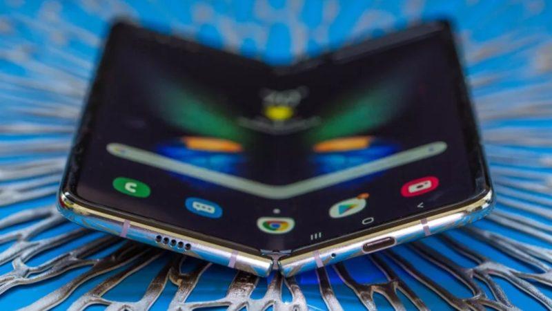 Samsung, Apple’ın Gizemli Katlanabilir iPhone’u İçin Ekran Sevkiyatına Başladı