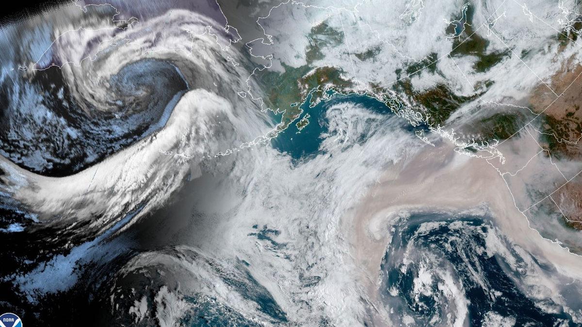 ABD’de Gerçekleşen Yangınlardan Çıkan Korkunç Duman Uzaydan Gözlemlendi