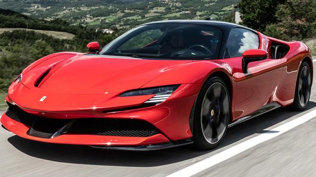 Türkiye’de En Pahalı Otomobilin Vergisiyle 70 Adet Clio Alınabiliyor