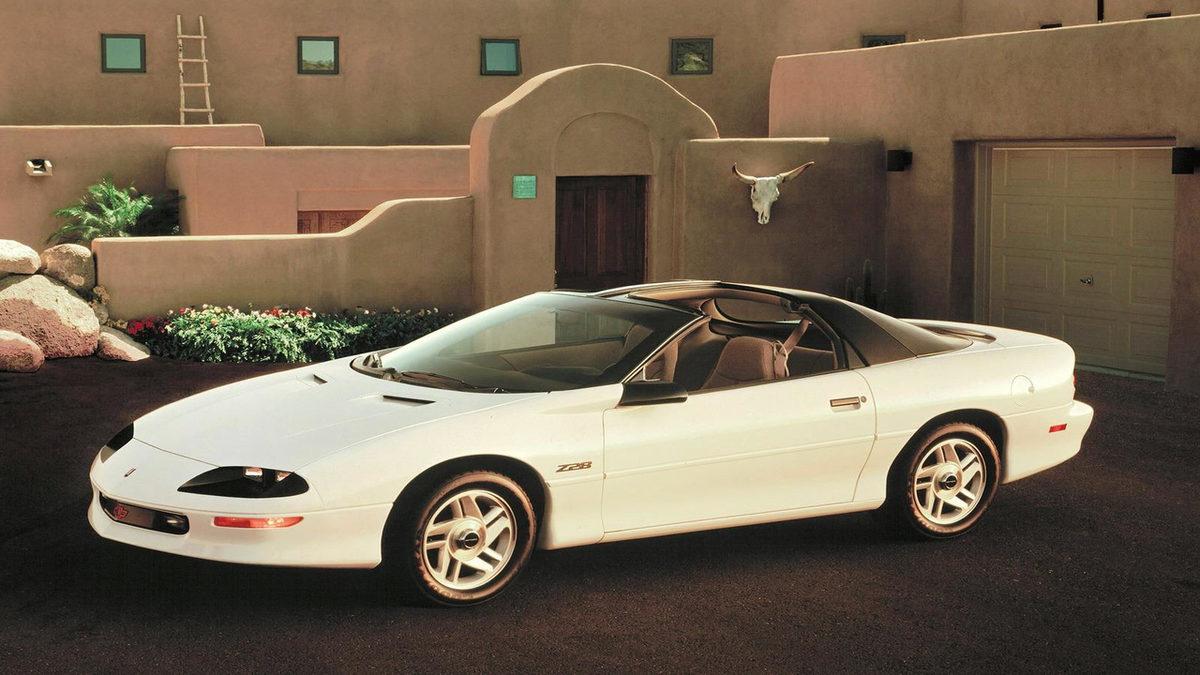 Milyonları Kendine Aşık Eden Chevrolet Camaro’nun Dünden Bugüne Değişimi