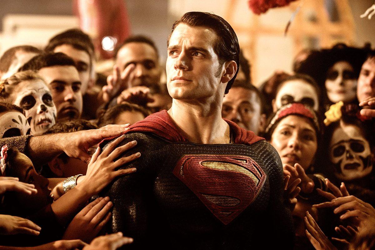 Kırmızı Pelerin Geri Dönüyor: Henry Cavill’in Superman İçin Warner Bros. ile Anlaştığı Öne Sürüldü