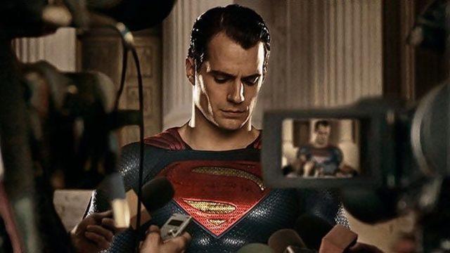 Kırmızı Pelerin Geri Dönüyor: Henry Cavill’in Superman İçin Warner Bros. ile Anlaştığı Öne Sürüldü