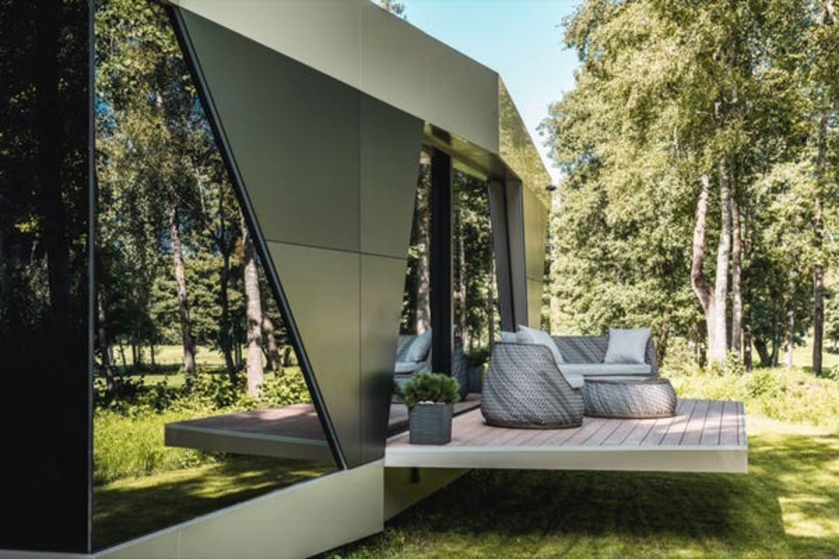 Araç Yardımıyla Taşınıp 90 Dakikada Eşyalarıyla Birlikte Kurulan Akıllı Ev: Space