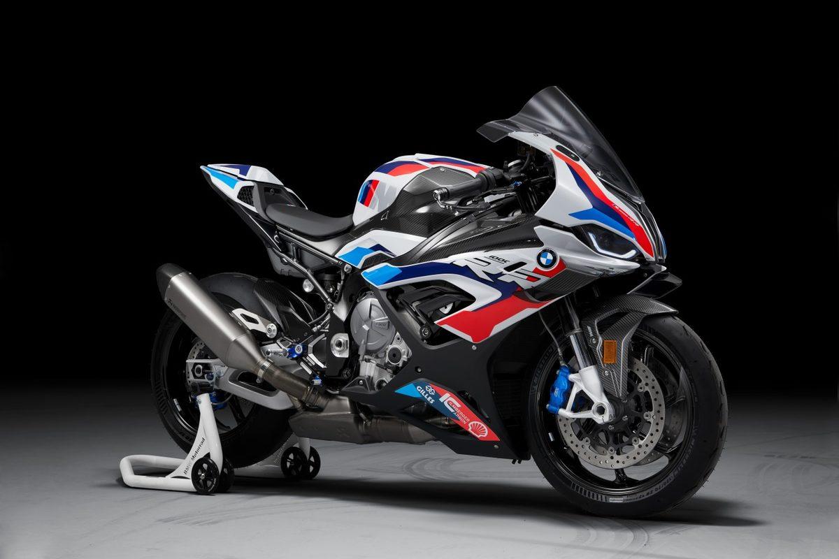 BMW, Markasının En Güçlü Motosikleti M1000RR’yi Tanıttı