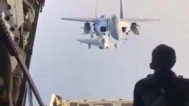 Savaş Uçaklarının Binlerce Metre Yükseklikteki Muazzam Görüntüleri (Video)