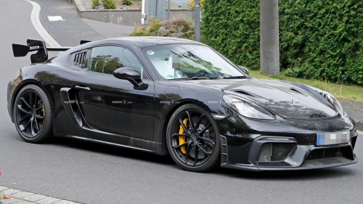 Porsche Cayman GT4 RS’in Müzik Niyetine Dinlenebilecek Motor Sesi (Video)