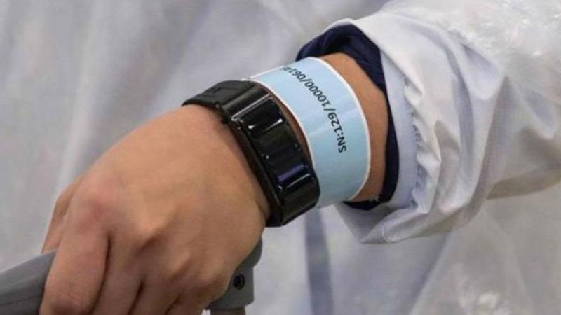 Sağlık Bakanı: Koronavirüs Testi Pozitif Çıkanlara Elektronik Bileklik Takılacak