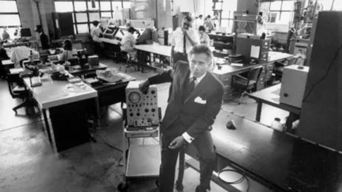 100 Yıl Önce Elektrikli Otomobili İcat Eden Adam ’Stanford Ovshinsky’ ile Tanışın: Edison Yanında Halt Etmiş!