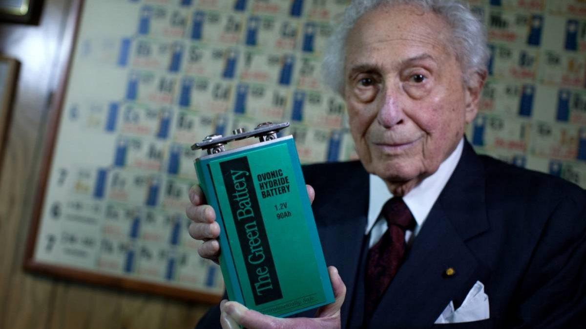 100 Yıl Önce Elektrikli Otomobili İcat Eden Adam ’Stanford Ovshinsky’ ile Tanışın: Edison Yanında Halt Etmiş!