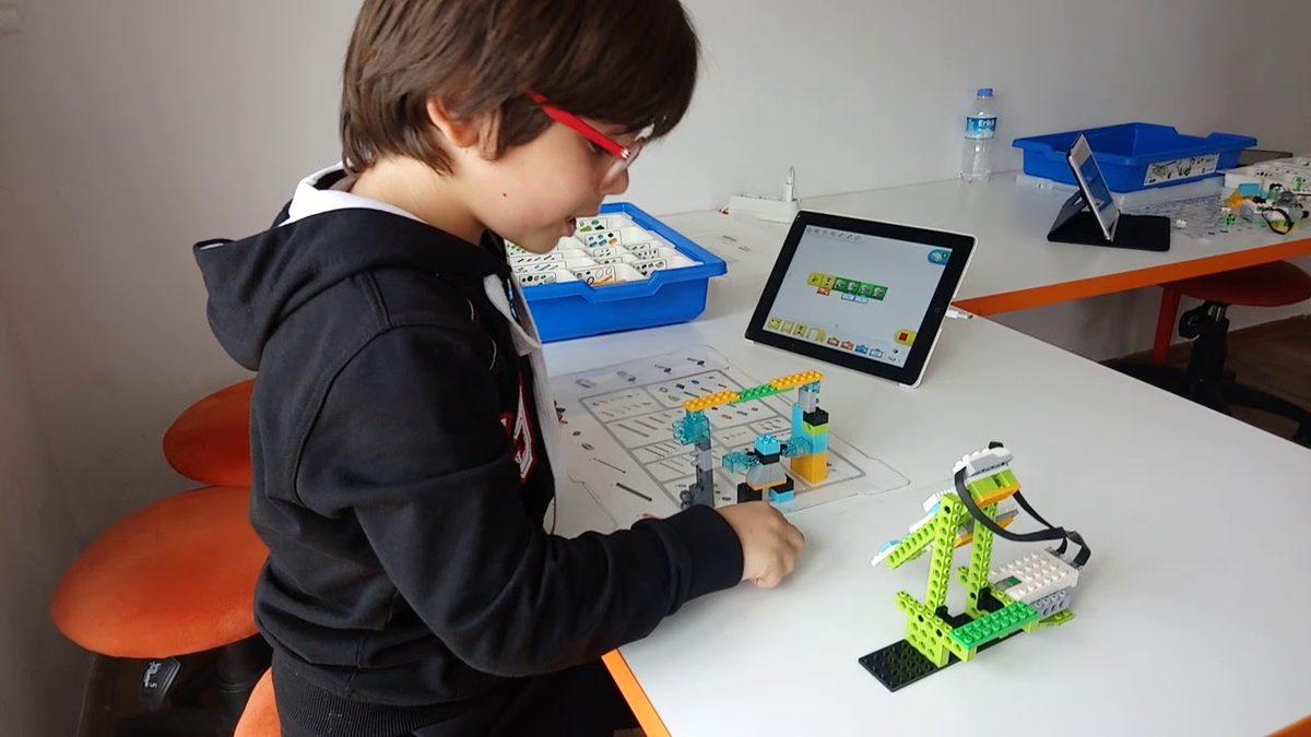 Makinelere Hükmedin: Robotik Kodlama Nedir, Ne İşe Yarar, Nasıl Öğrenilir?