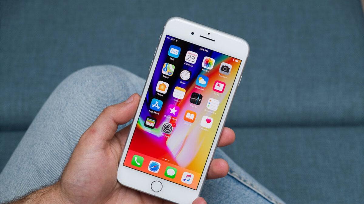 Telefonun Başında Çaresiz Bekliyorum: iPhone Fiyatlarının Yıllar İçindeki Artışı