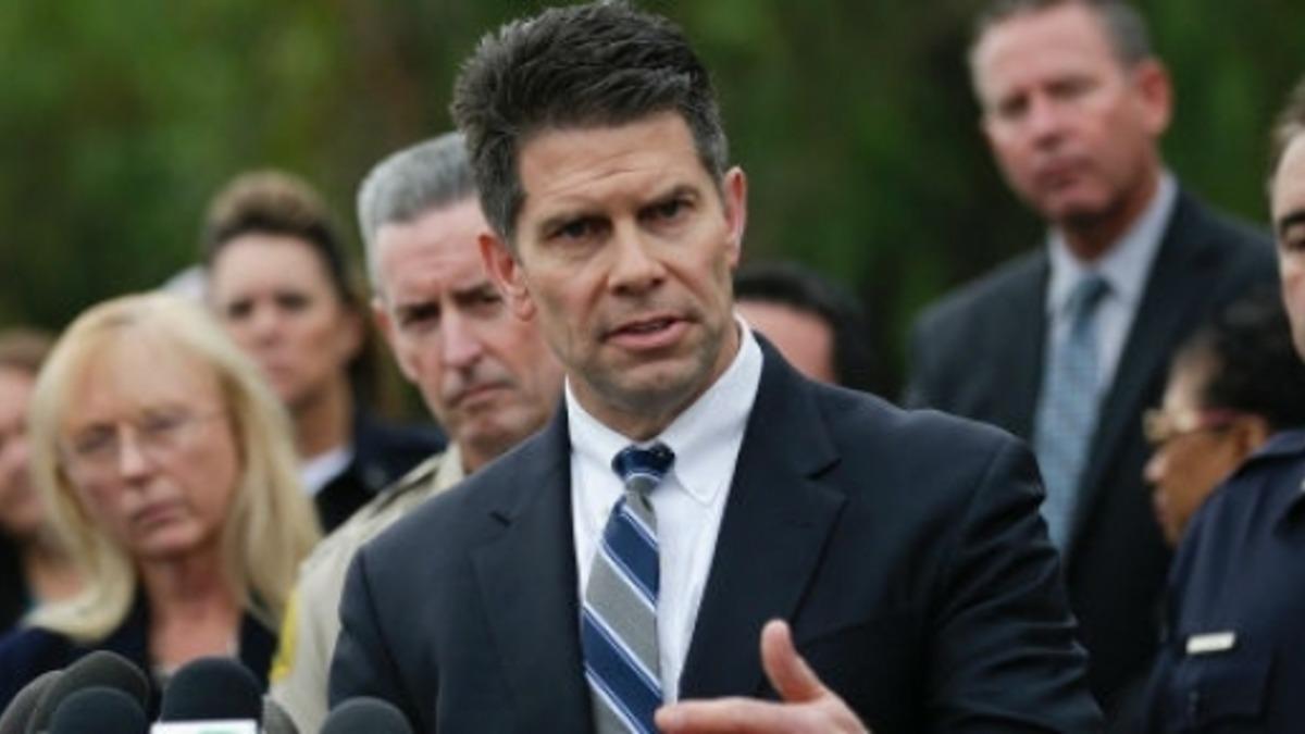 San Bernardino Saldırganının Telefon Şifresini Apple Kıracak