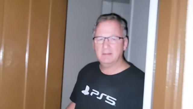 Sony Başkan Yardımcısının 15 Yaşında Bir Erkek Çocuğa Cinsel İlişki Teklifinde Bulunduğu Ortaya Çıktı