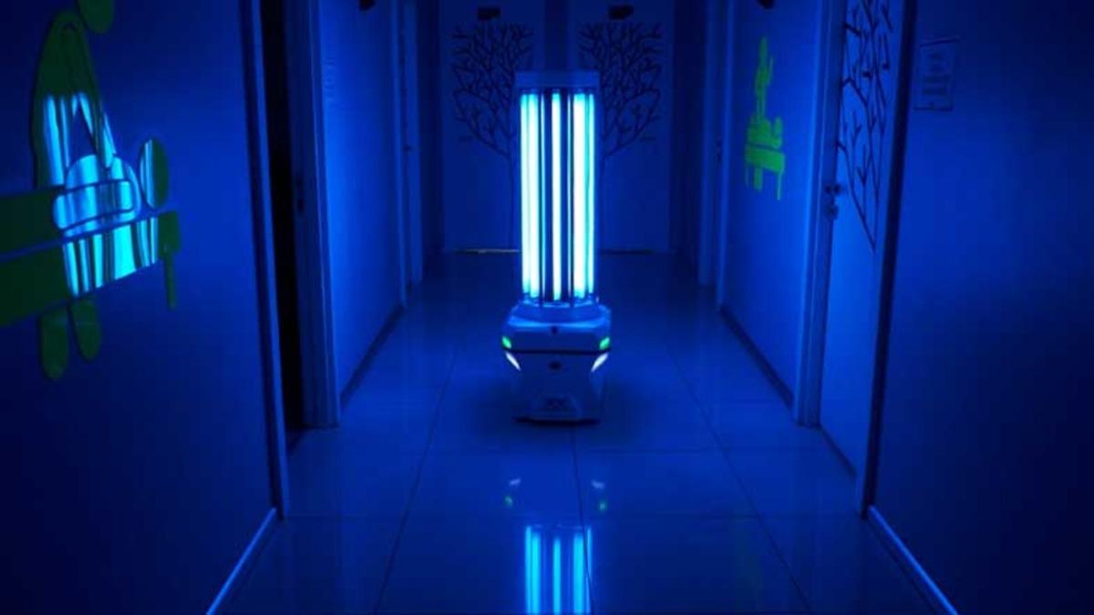 Koronavirüsü Işıkla Yok Eden Yerli Robot UV-C Tanıtıldı [Video]