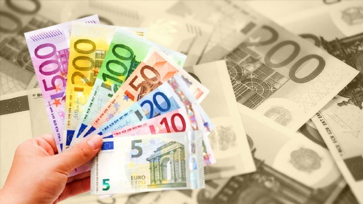 Euro Banknotlarının 20 Yıllık Tasarımı Değişiyor: Kullanıma Sunulacağı Tarih Açıklandı