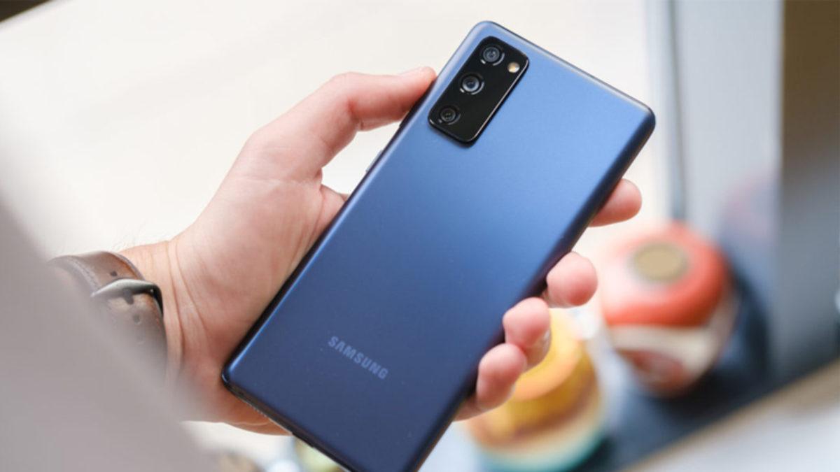 Samsung Galaxy S20 FE Parçalarına Ayrıldı (Video)