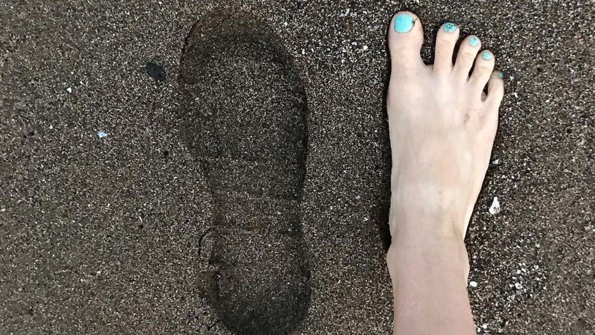 Parası Olmasına Rağmen Yıllardır Çöpten Yiyecek Toplayarak Yemek Yapan Aktiviste Acımasız Sorular Sorduk