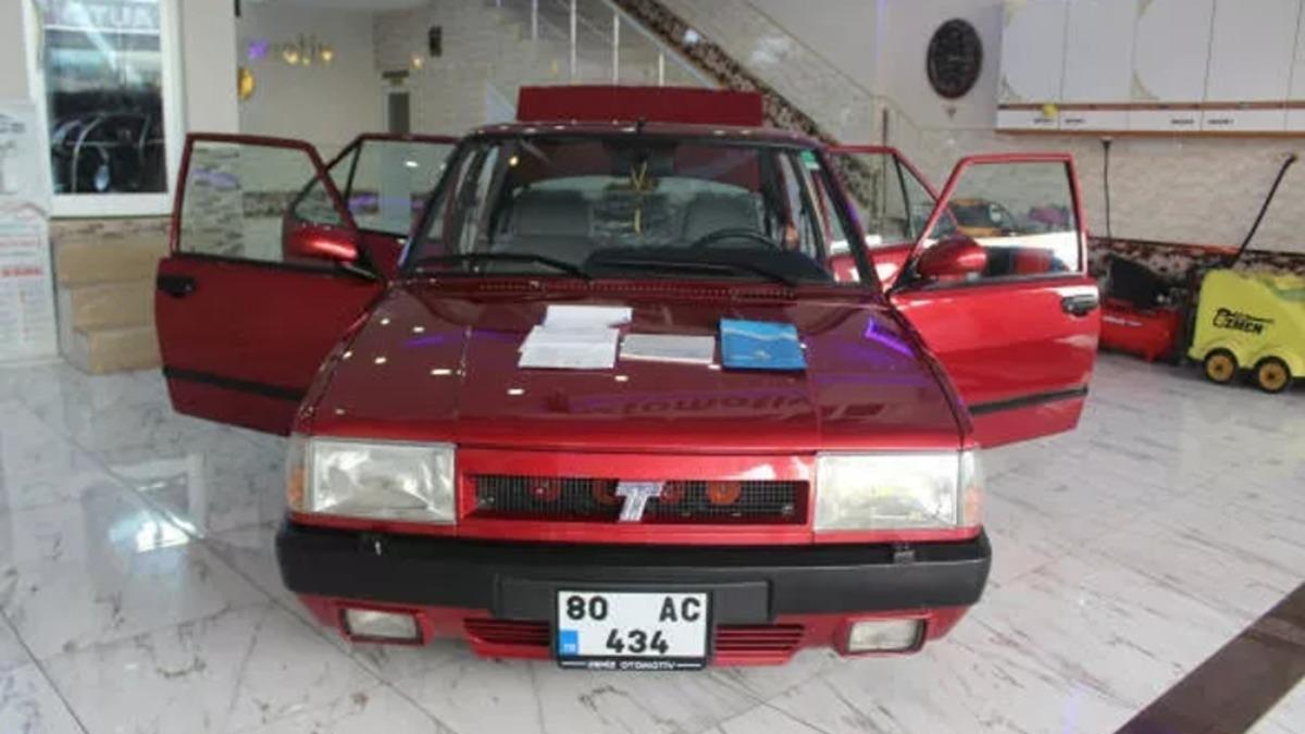 20 Yıllık TOFAŞ Şahin ’Hastasını’ Arıyor: ’Sıfırdan Farksız’ Denen Araç, 165 Bin TL’ye Satışa Çıkarıldı