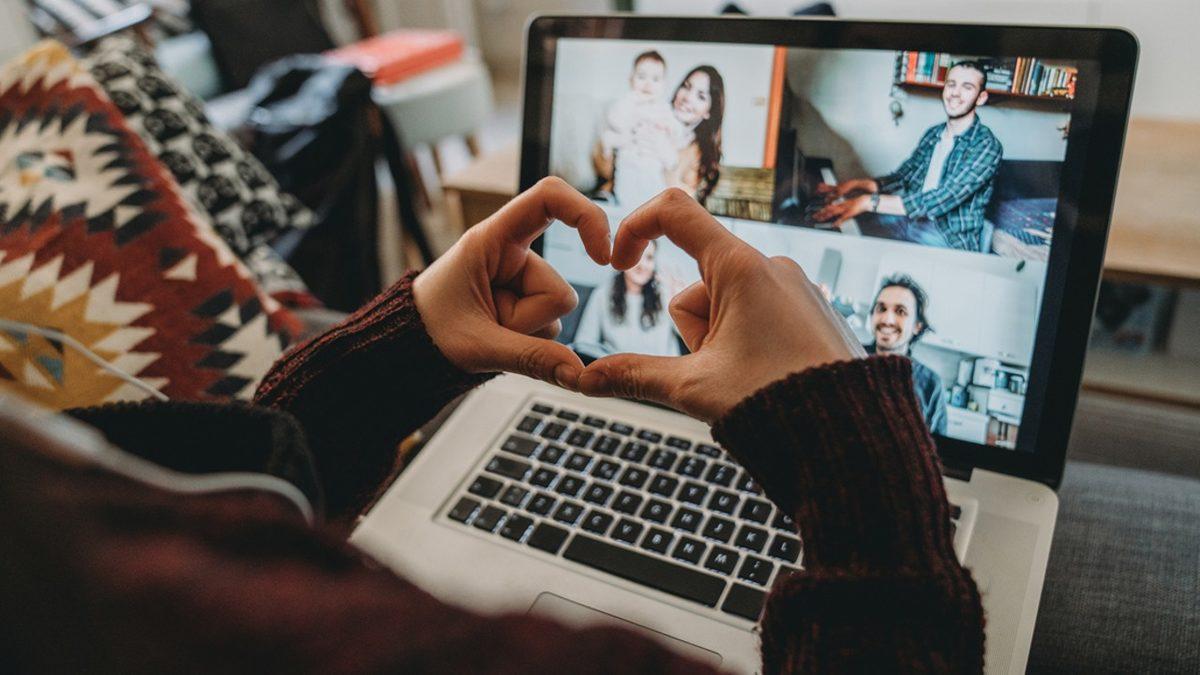 Aynen, Uzaktan Çalışmak Çok Yorucu: Zoom Toplantılarına En Yüksek Katılım ’Yataktan’ Gerçekleşti