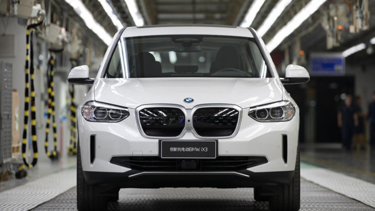 BMW, İlk Elektrikli SUV Modeli iX3’ün Üretimine Başladı