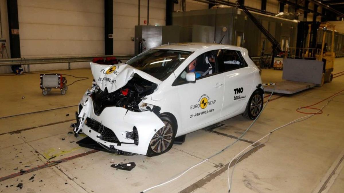 Türkiye’de de Satılan Renault Zoe’nun ‘Arabayı Kartondan mı Yaptınız’ Dedirten Euro NCAP Sonuçları Belli Oldu