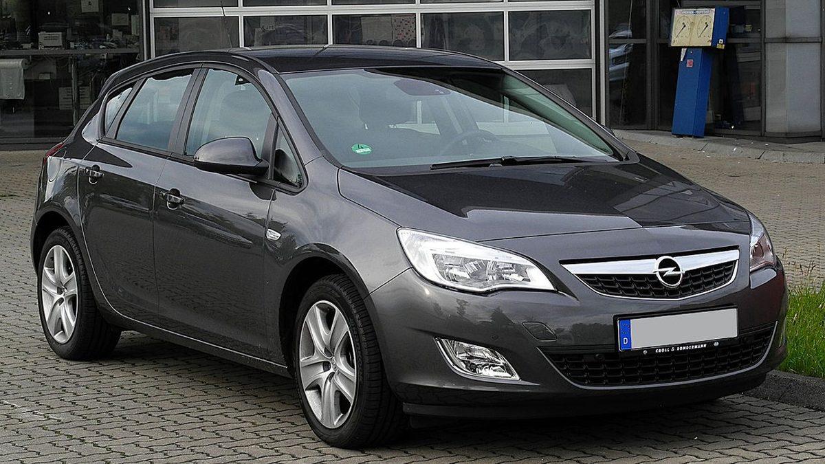 Türkiye’de En Çok Tercih Edilen Otomobil Marka ve Modelleri Belli Oldu [Yollar Yaşlı Modellerin Hakimiyetinde]