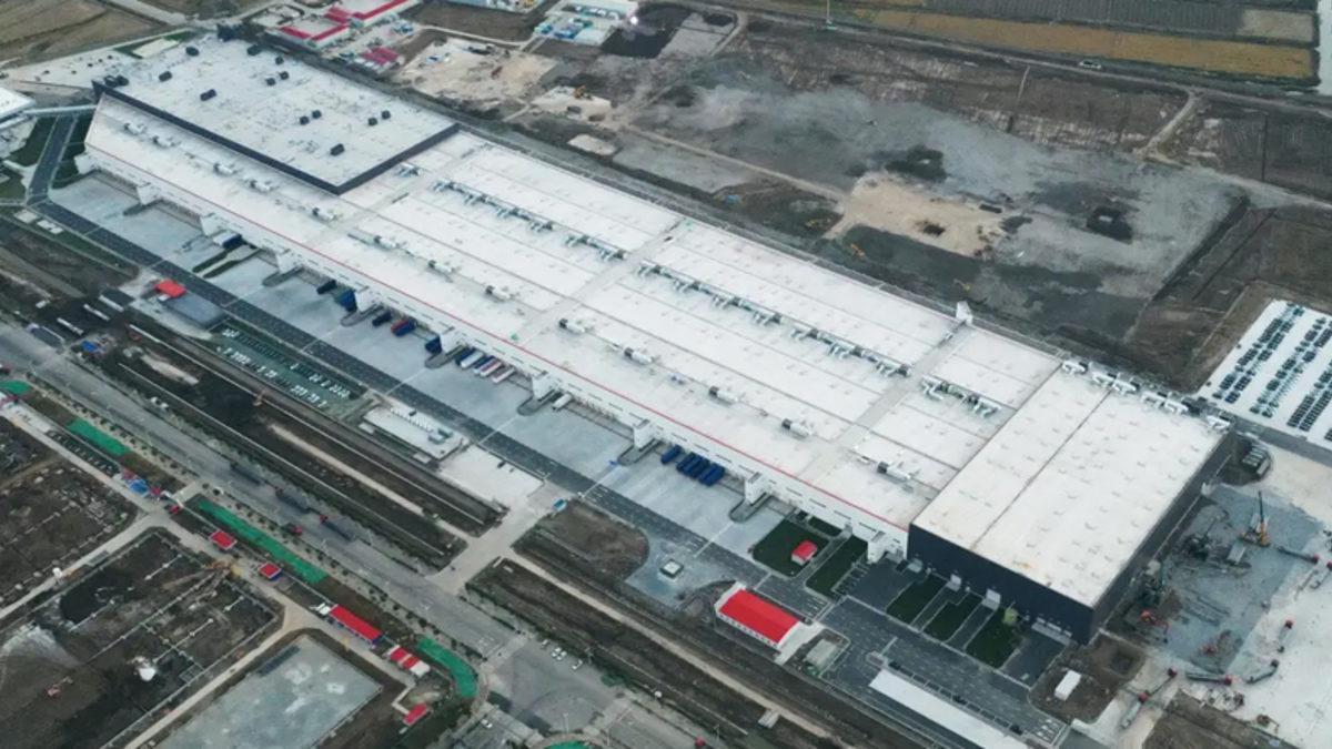 Tesla, Bu Yıl Sonuna Kadar 500.000 Otomobil Üretmeyi Hedefliyor