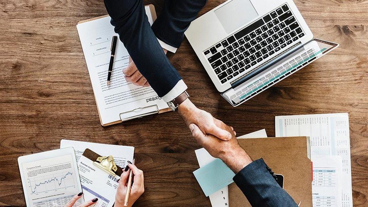 Doların ve Enflasyonun Deli Gibi Yüksek Olduğu Bir Ülkede Maddi Durumunuzu Korumanın 10 Yolu