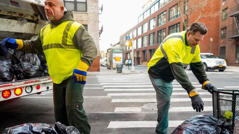 New York’ta Çöp Toplayan İşçilerin Bir Yılda Kazandıkları Astronomik Gelir Ortaya Çıktı