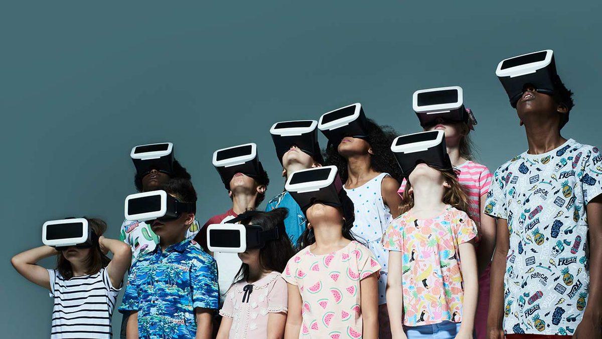 Baby Boomers, X, Y, Z ve Alfa Jenerasyonu: Ne Demek Bu Jenerasyon, Hayata Bakışları Neden Bu Kadar Farklı?